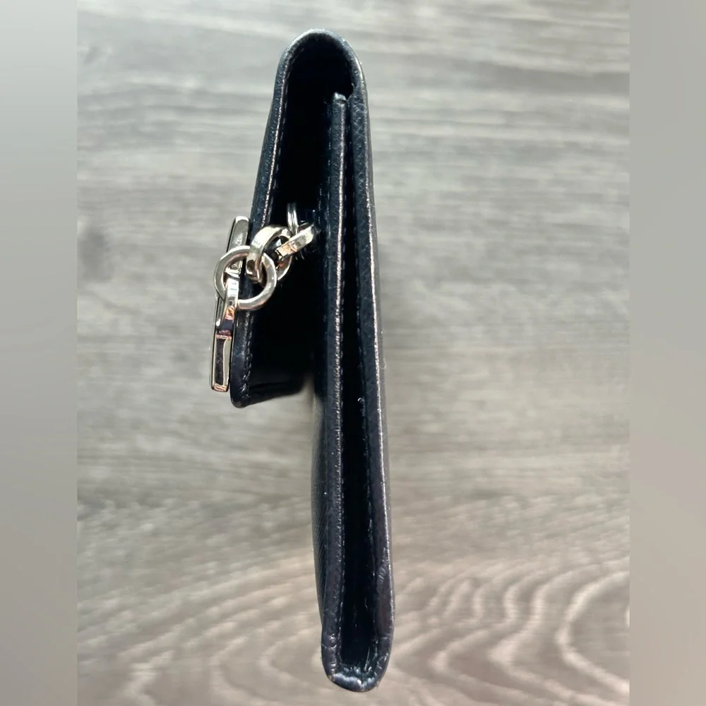 Salvatore Ferragamo Gancini Wallet - Picture 9 of 10